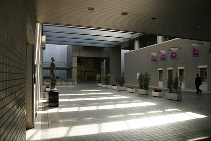 hall001.jpg