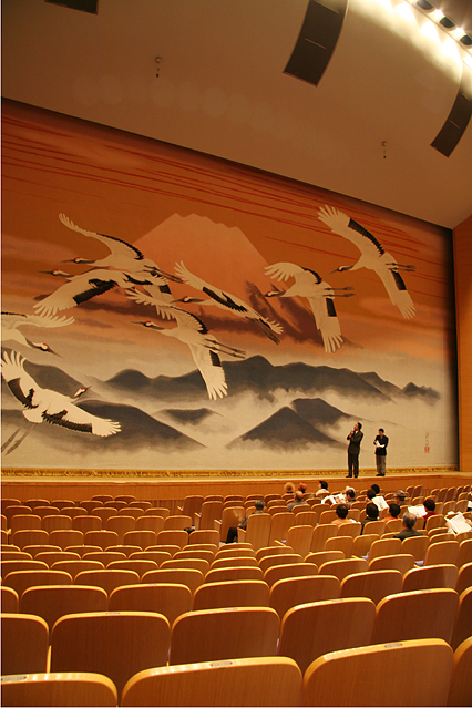 hall026.jpg