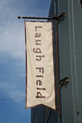 Laugh_Field_2120.jpg