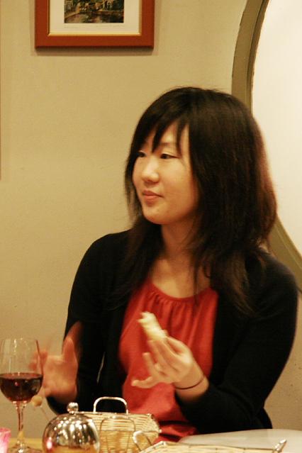 girla02.jpg